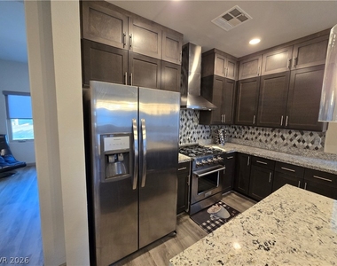 8083 Haywood Estate Avenue - Photo Thumbnail 15