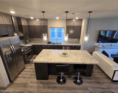 8083 Haywood Estate Avenue - Photo Thumbnail 13