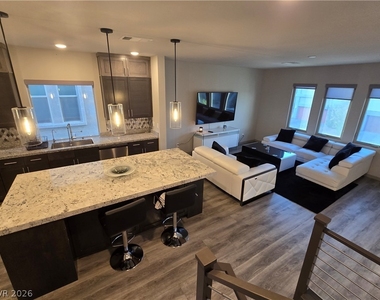 8083 Haywood Estate Avenue - Photo Thumbnail 11