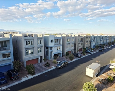 8083 Haywood Estate Avenue - Photo Thumbnail 39