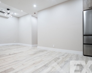 715 East 32nd Street - Photo Thumbnail 3