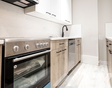 715 East 32nd Street - Photo Thumbnail 1