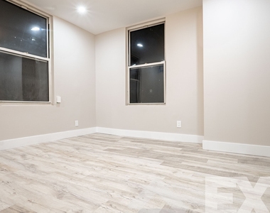 715 East 32nd Street - Photo Thumbnail 4