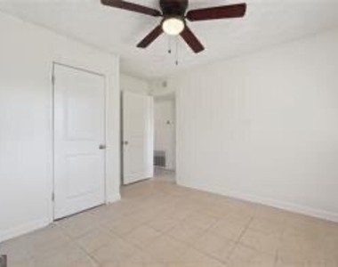 324 Brooks Avenue Sw - Photo Thumbnail 18