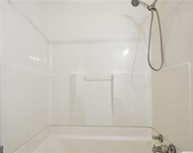324 Brooks Avenue Sw - Photo Thumbnail 10
