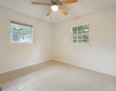 324 Brooks Avenue Sw - Photo Thumbnail 15