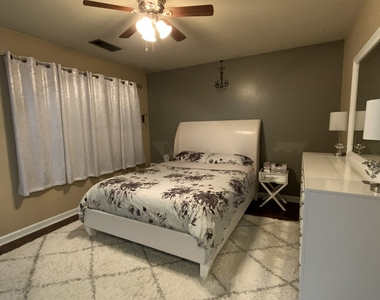 4734 Autumn Rose Trail - Photo Thumbnail 14