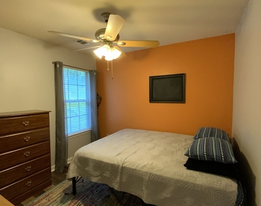 4734 Autumn Rose Trail - Photo Thumbnail 12