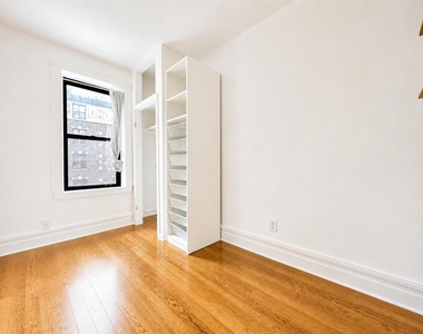 188 Claremont Avenue - Photo Thumbnail 11