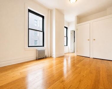 188 Claremont Avenue - Photo Thumbnail 2