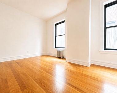 188 Claremont Avenue - Photo Thumbnail 1