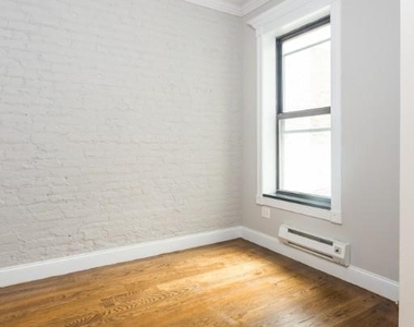 340 East 18th Street - Photo Thumbnail 5