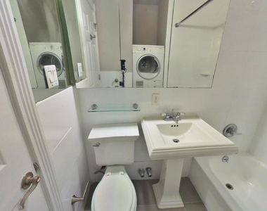 340 East 18th Street - Photo Thumbnail 8