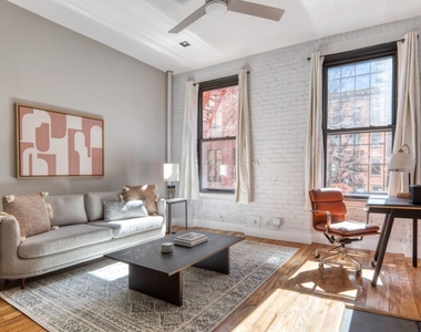 273 W 10th St - Photo Thumbnail 2