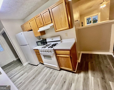 138 Crystal Brook - Photo Thumbnail 7