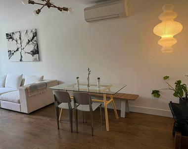 484 Gates Avenue - Photo Thumbnail 5