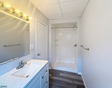 174 Main St - Photo Thumbnail 6