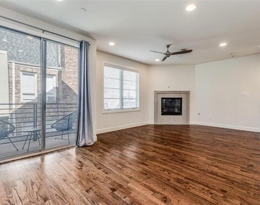 3205 Rosedale Avenue - Photo Thumbnail 4