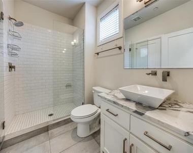 3205 Rosedale Avenue - Photo Thumbnail 13