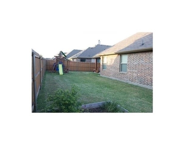 4307 Oak Bluff Road - Photo Thumbnail 37