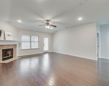 15036 Seventeen Lakes Boulevard - Photo Thumbnail 13