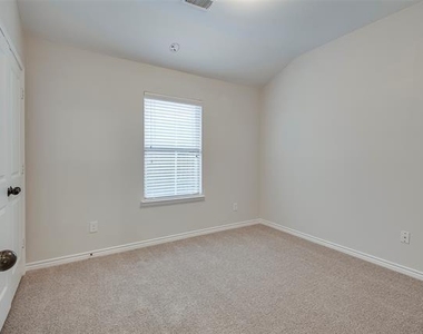 15036 Seventeen Lakes Boulevard - Photo Thumbnail 20