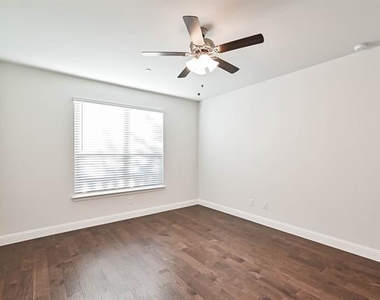 4248 Mingo Drive - Photo Thumbnail 9