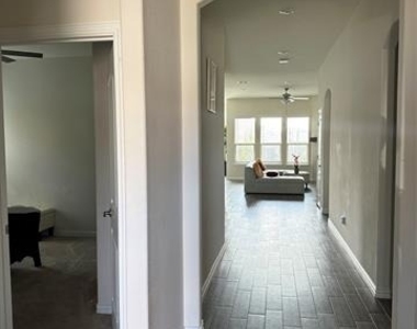 1313 Forest Haven Drive - Photo Thumbnail 4