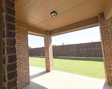 9505 Cypress Lake Drive - Photo Thumbnail 28