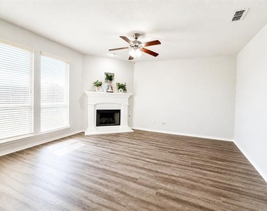 9505 Cypress Lake Drive - Photo Thumbnail 9