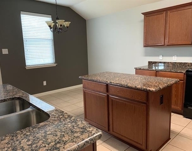 2100 Cypress Way - Photo Thumbnail 1