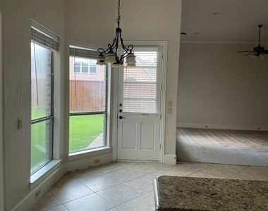 4419 Donegal Drive - Photo Thumbnail 9