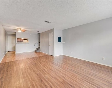 600 Grand Avenue - Photo Thumbnail 1