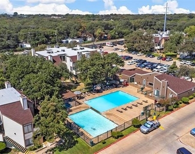 2314 Bamboo Drive - Photo Thumbnail 9