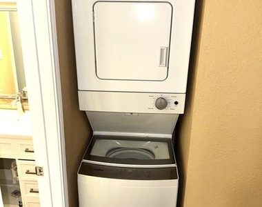 2314 Bamboo Drive - Photo Thumbnail 7