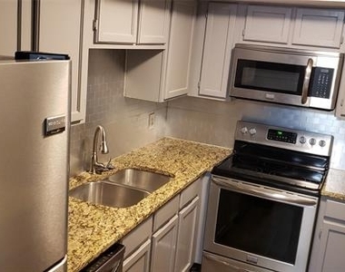 2314 Bamboo Drive - Photo Thumbnail 2