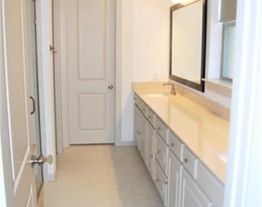 2133 Bonnell Street - Photo Thumbnail 15