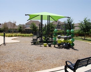 2133 Bonnell Street - Photo Thumbnail 24