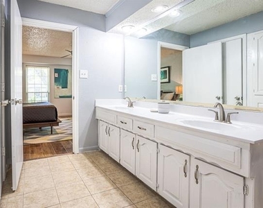 4444 Boston Drive - Photo Thumbnail 18