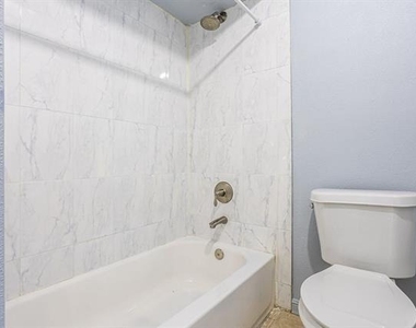 4444 Boston Drive - Photo Thumbnail 27
