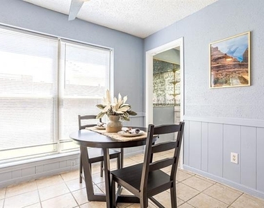 4444 Boston Drive - Photo Thumbnail 13
