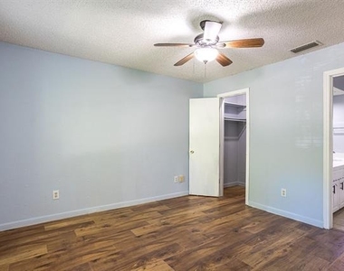 4444 Boston Drive - Photo Thumbnail 31