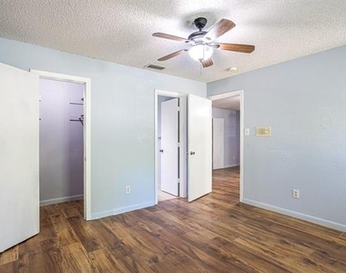 4444 Boston Drive - Photo Thumbnail 34