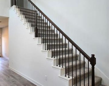 508 Weller Road - Photo Thumbnail 7