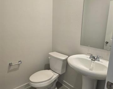 508 Weller Road - Photo Thumbnail 6