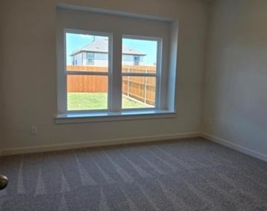 508 Weller Road - Photo Thumbnail 9