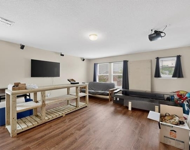 2435 Castle Pines Drive - Photo Thumbnail 13