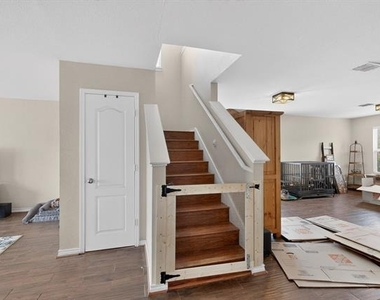 2435 Castle Pines Drive - Photo Thumbnail 12