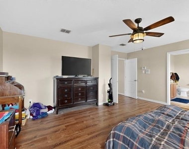 2435 Castle Pines Drive - Photo Thumbnail 16
