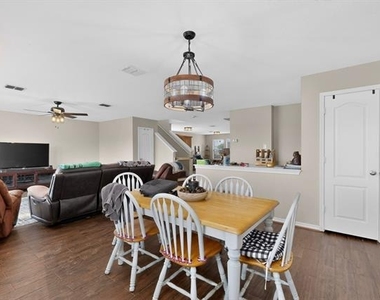 2435 Castle Pines Drive - Photo Thumbnail 6